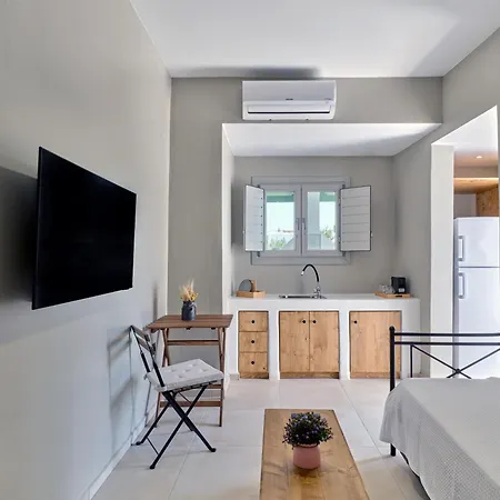 Holiday home Theros Naousa (Paros)