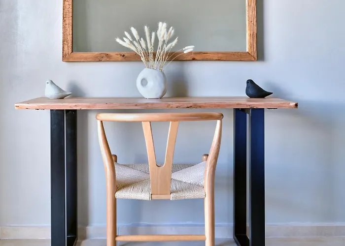 بيت للعطل Theros ناوسا